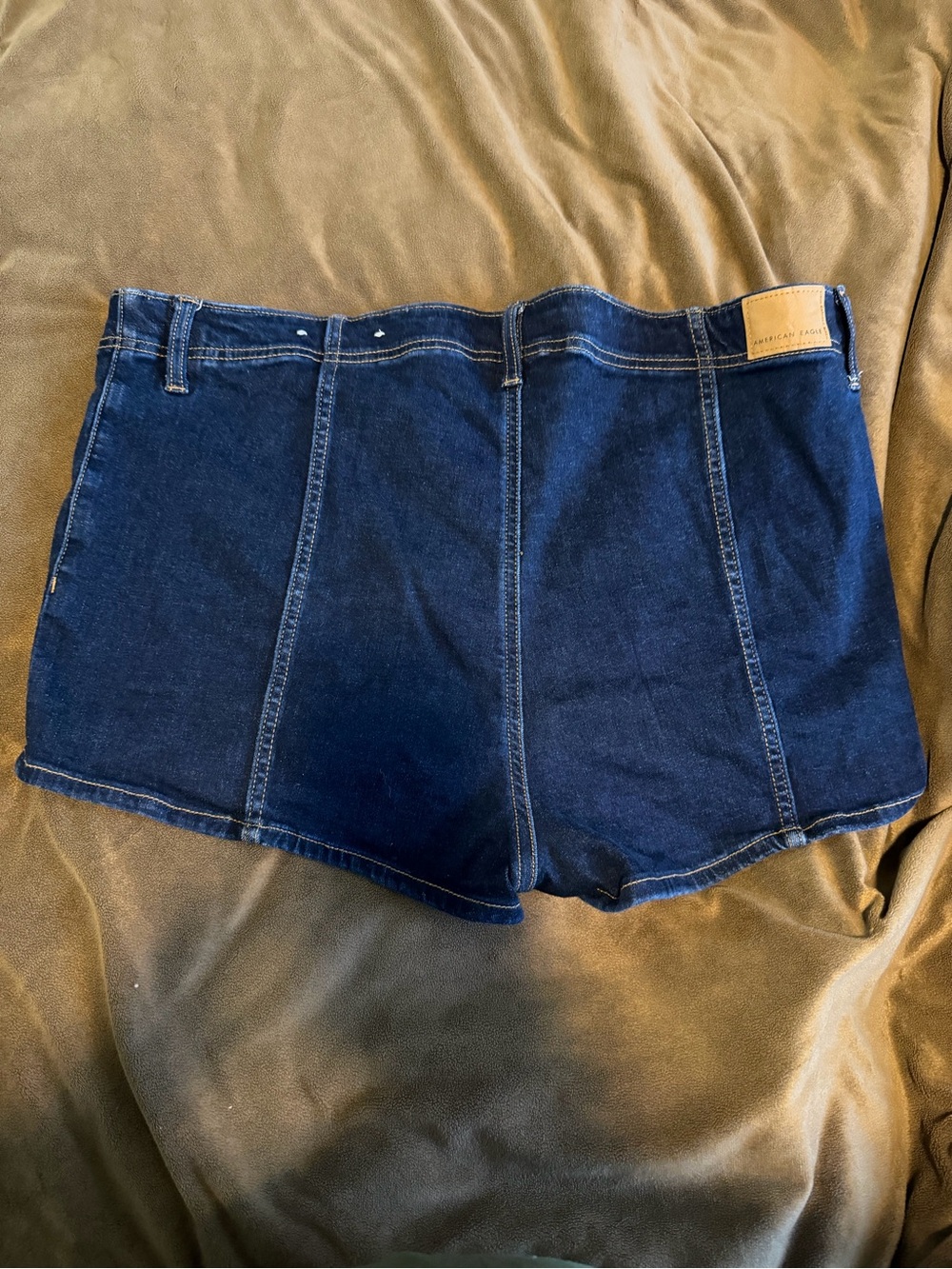 American Eagle Outfitters Dark Indigo Denim Mid-Rise Women's Shorts - Picture 5 of 5